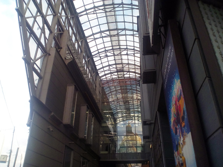 450x338  150 KB. Big one: 3264x2448  2590 KB