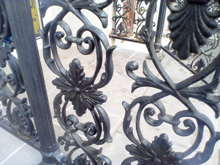 450x338  192 KB. Big one: 3264x2448  3371 KB