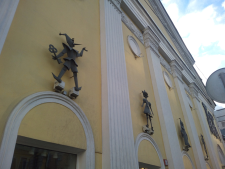 450x338  121 KB. Big one: 4160x3120  3450 KB