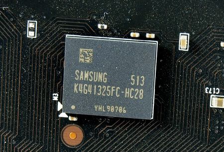 450x305  50 KB. Big one: 800x542  275 KB