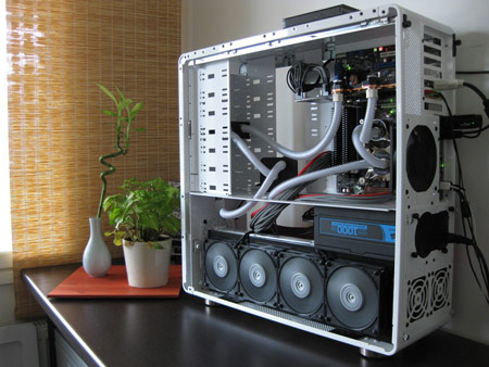 450x338  50 KB. Big one: 800x600  157 KB