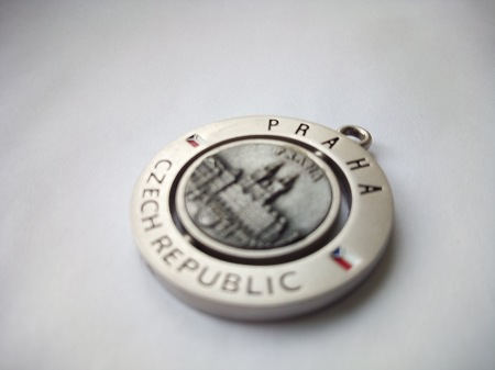 450x337  26 KB. Big one: 4160x3120  1639 KB