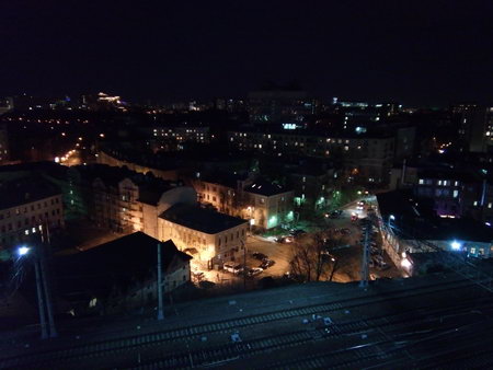 450x338  40 KB. Big one: 4160x3120  1622 KB