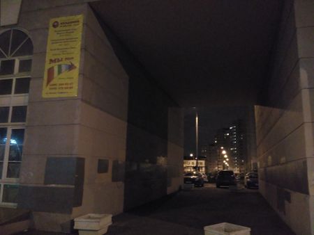 450x338  25 KB. Big one: 4160x3120  645 KB