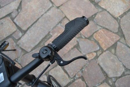 448x299  23 KB. Big one: 1500x1000  184 KB