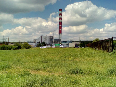 450x338  50 KB. Big one: 3264x2448  2112 KB