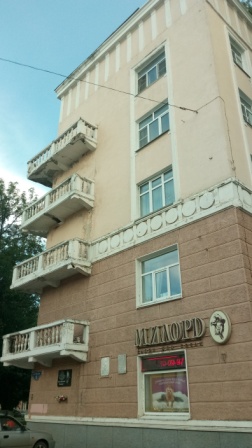 252x448  54 KB. Big one: 3168x5632  5791 KB