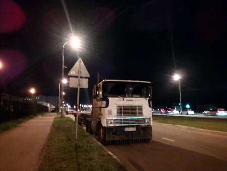 450x338  52 KB. Big one: 4160x3120  2461 KB