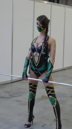 253x450  28 KB. Big one: 563x1000  74 KB