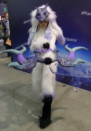 313x450  28 KB. Big one: 695x1000  109 KB