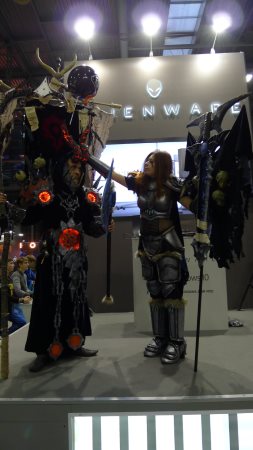 253x450  36 KB. Big one: 563x1000  99 KB