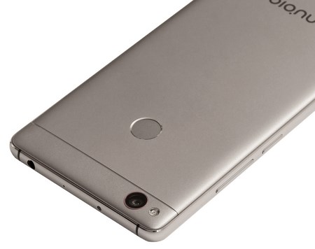 450x356  24 KB. Big one: 1264x1000  430 KB