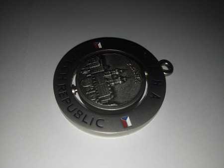 450x337  28 KB. Big one: 4224x3168  2704 KB