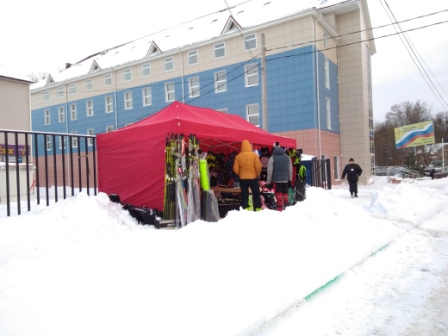 448x336  64 KB. Big one: 4160x3120  2726 KB