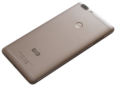 450x333  16 KB. Big one: 1352x1000  313 KB