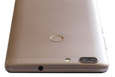 450x300  17 KB. Big one: 1500x1000  592 KB