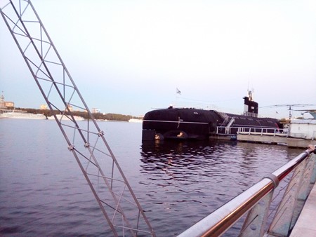 450x338  50 KB. Big one: 4160x3120  3704 KB