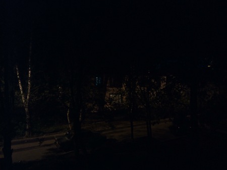 450x337  18 KB. Big one: 4608x3456  1178 KB