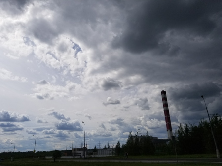 450x338  60 KB. Big one: 4032x3024  2608 KB