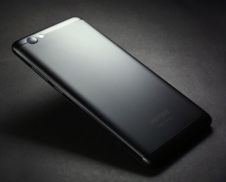 450x363  34 KB. Big one: 1000x667  104 KB