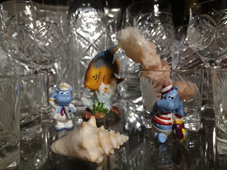 450x338  54 KB. Big one: 4000x3008  3331 KB