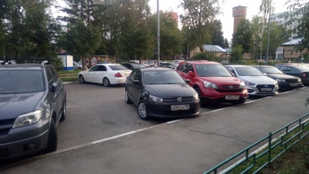 444x250  183 KB. Big one: 4864x2736  4031 KB