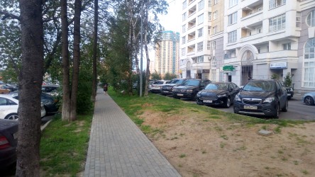 444x250  190 KB. Big one: 4864x2736  4860 KB