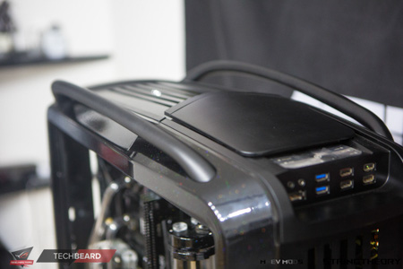 450x300  70 KB. Big one: 1500x1000  386 KB