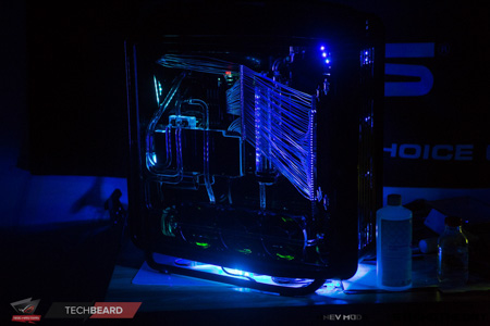 450x300  80 KB. Big one: 1500x1000  448 KB