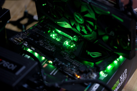 450x300  116 KB. Big one: 1500x1000  584 KB