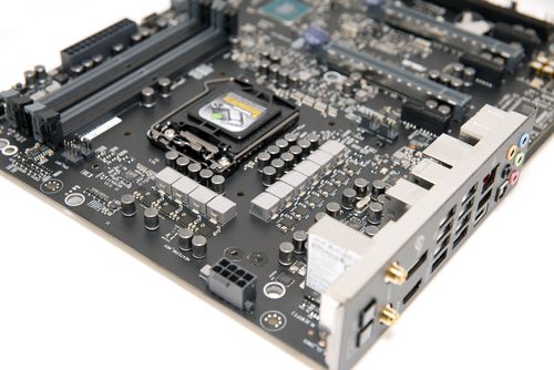 500x334  44 KB. Big one: 2500x1668  543 KB