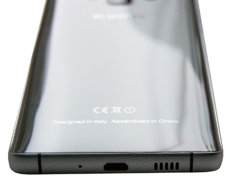 450x360  20 KB. Big one: 1250x1000  605 KB