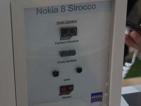 450x338  75 KB. Big one: 1400x1050  344 KB