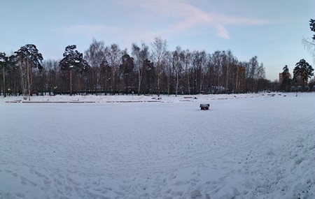 450x285  32 KB. Big one: 2880x1824  1220 KB