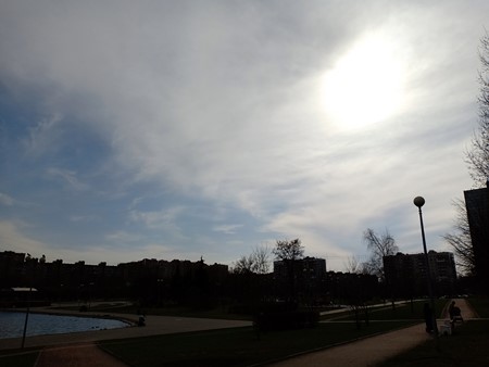 450x338  32 KB. Big one: 4608x3456  2625 KB