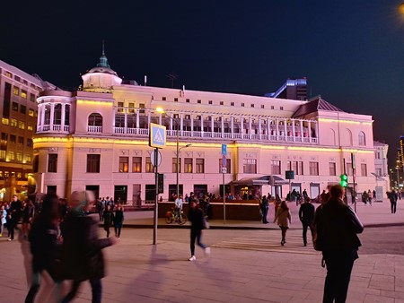 450x338  64 KB. Big one: 4608x3456  3781 KB