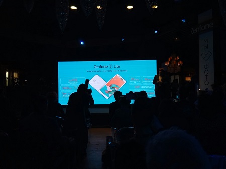 450x337  29 KB. Big one: 2080x1560  209 KB