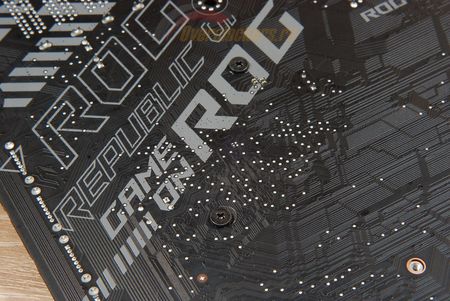 450x301  40 KB. Big one: 1500x1004  346 KB