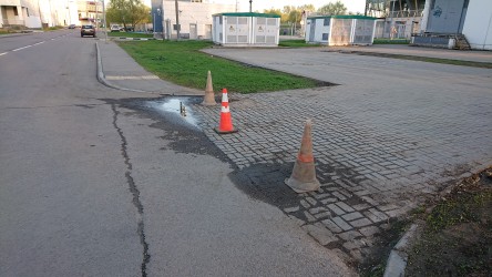 444x250  232 KB. Big one: 5504x3096  8670 KB