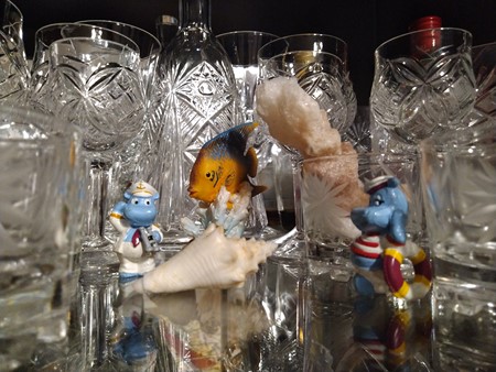 450x338  60 KB. Big one: 4672x3504  6053 KB