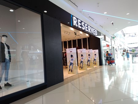 450x338  50 KB. Big one: 4160x3120  2765 KB