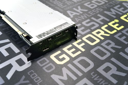 500x334  43 KB. Big one: 2500x1668  677 KB