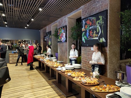 450x338  65 KB. Big one: 4032x3024  6096 KB