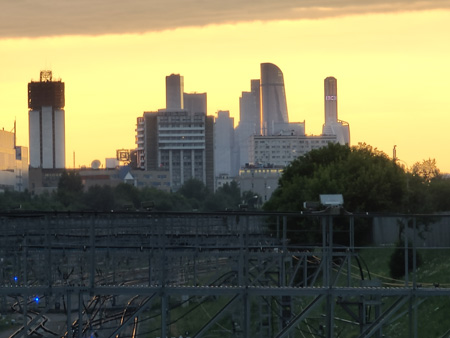 450x338  46 KB. Big one: 4000x3000  1312 KB