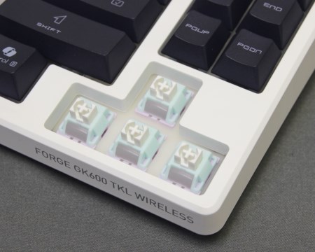 450x360  32 KB. Big one: 1500x1199  222 KB