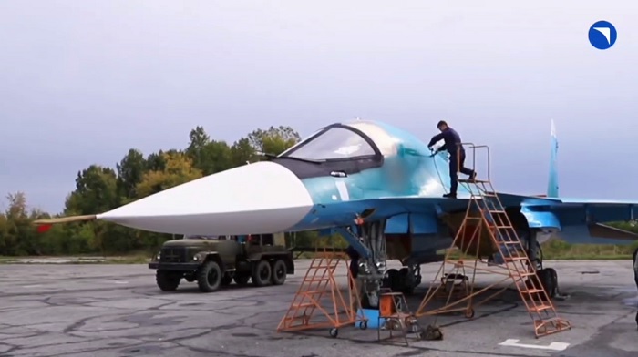 ОАК передала в войска новую партию истребителей-бомбардировщиков Су-34