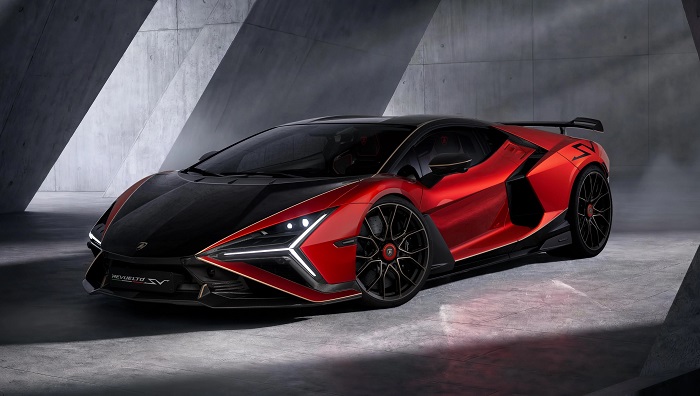 Lamborghini представила самый мощный и быстрый суперкар за всю свою историю