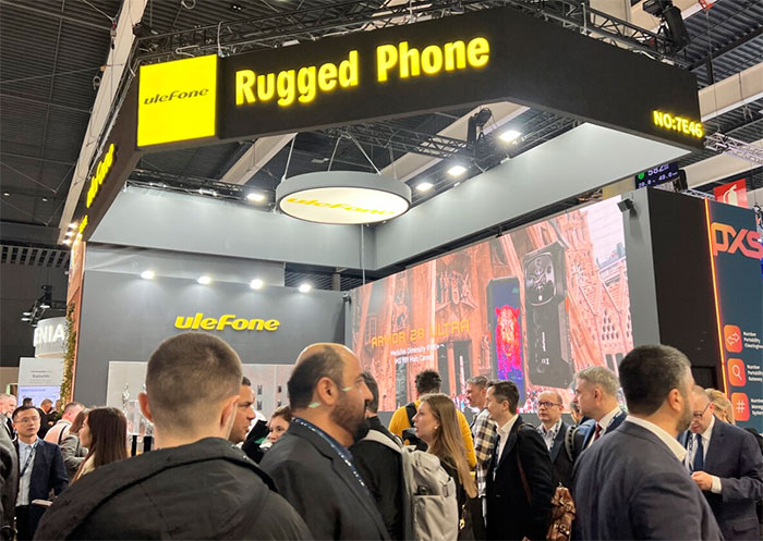 Ulefone-Armor-34-Pro-Projector-Phone-2.j